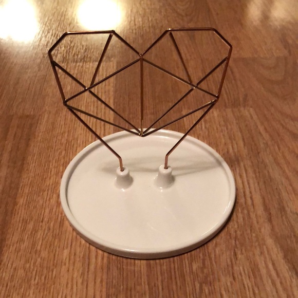 IMM Heart Jewelry Holder - Picture 1 of 4